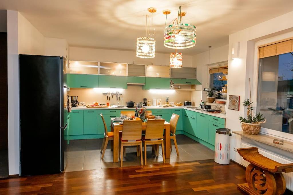 Stunning Apartment. Garage. Security. Mokotow Area Warszawa Exteriör bild